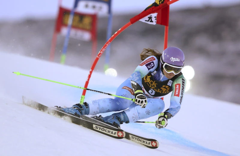 Tina Maze wins women’s World Cup giant slalom