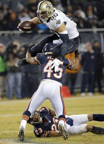 Saints whip Bears 31-15, grab South lead