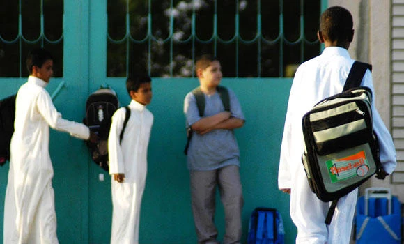 ‘High fees’ blamed as 300,000 expat students quit schools