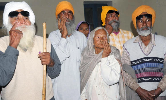 New sight hope for six left blind by India cataract surgery