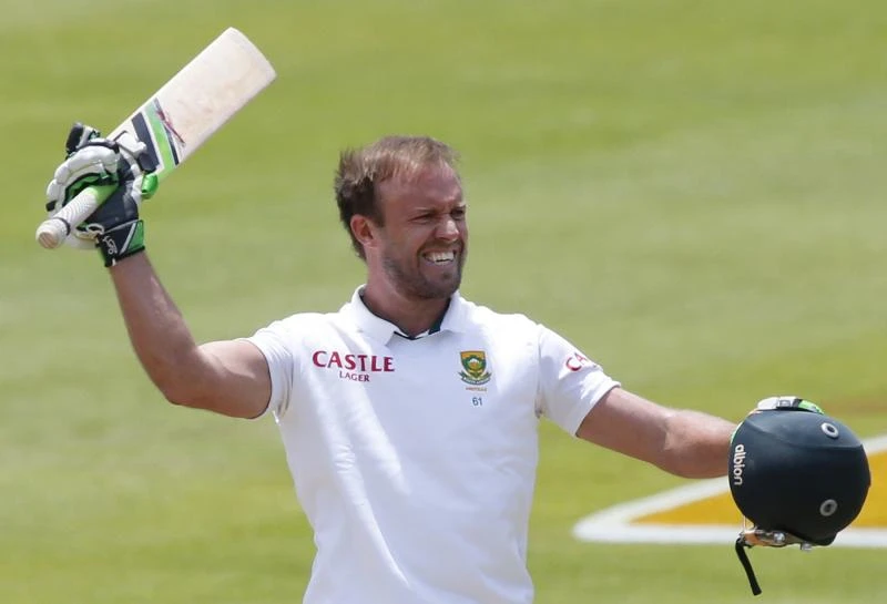 De Villiers century gives South Africa the edge
