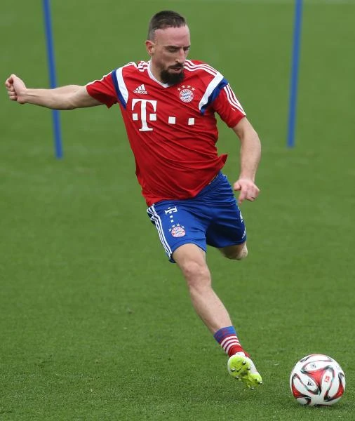 Ballon d’Or only for Messi, Ronaldo fumes Ribery