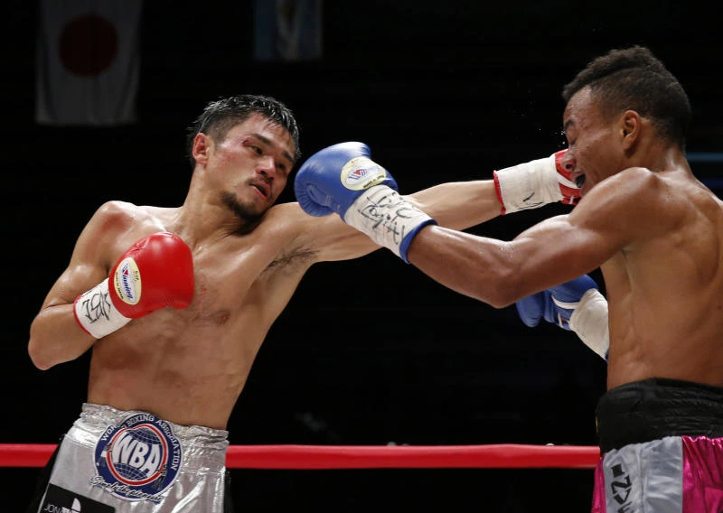 Japanese champ Uchiyama beats Perez to retain WBA belt