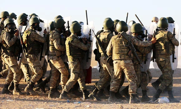 3,000 in Turkey linked to IS