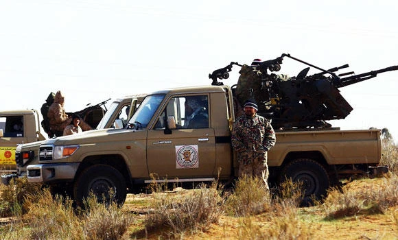 Clashes erupt near oil port in Libya