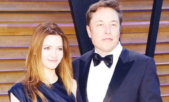 Elon Musk, actress wife split again