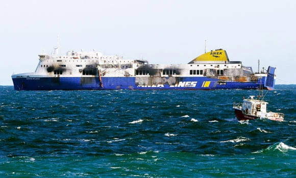 Italy rescues another abandoned migrant ship