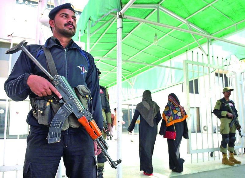 Pakistan approves military courts to fight terrorism