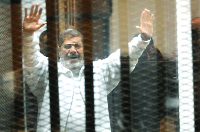 Egypt court sets Mursi trial verdict for April 21