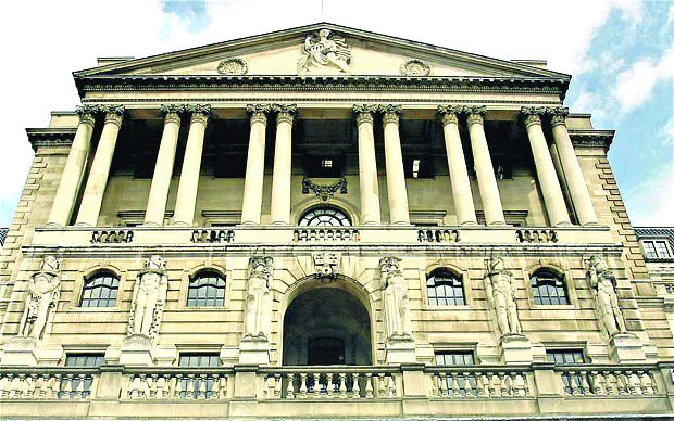 Bank of England sits tight on interest rate