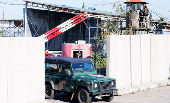 Lebanon raids prison over links to bomb blasts