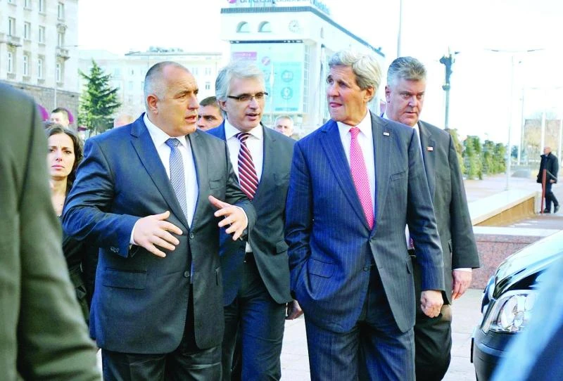 Washington sends Kerry to make up for Paris ‘mistake’