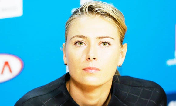 Shy Sharapova loves art, architecture