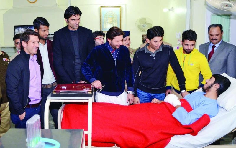 Pakistani cricketers visit school massacre survivors