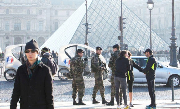 Suspects held in French terror probe freed