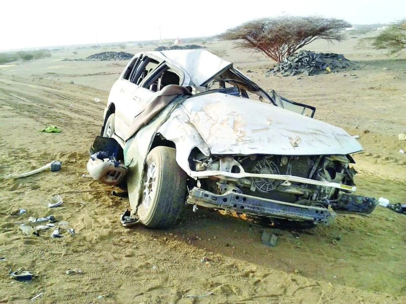 8 women hurt in car crash