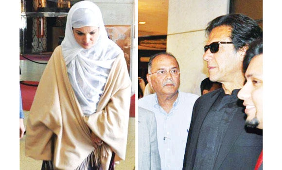 Imran, Reham arrive for Umrah