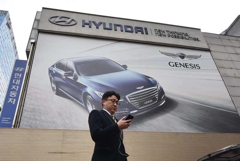 Hyundai net profit slumps 22 percent to $1.51 billion