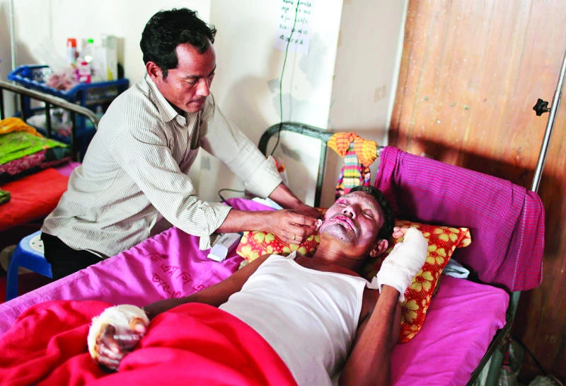 Firebomb attacks claim two lives in Bangladesh