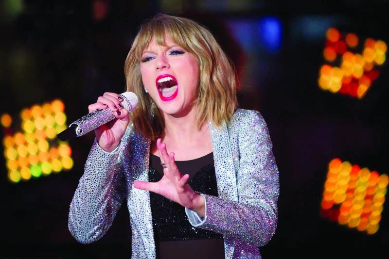 Swift shakes off hacking