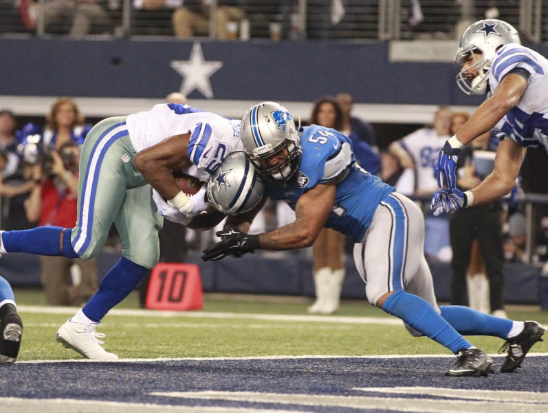Cowboys rally to shake off Lions; Colts advance