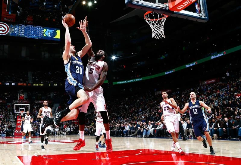 Hawks keep up form surge with 96-86 win vs. Memphis