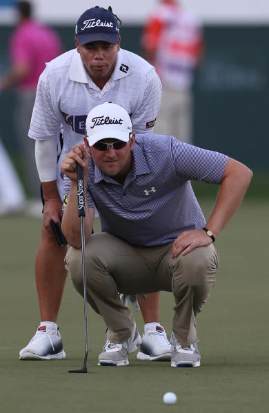 Wiesberger leads by one as McIlroy lurks