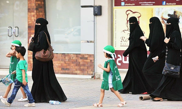 Expat hopes dashed as nationality rumor quashed