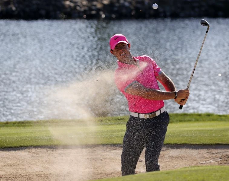 McIlroy seizes Dubai lead with late flourish