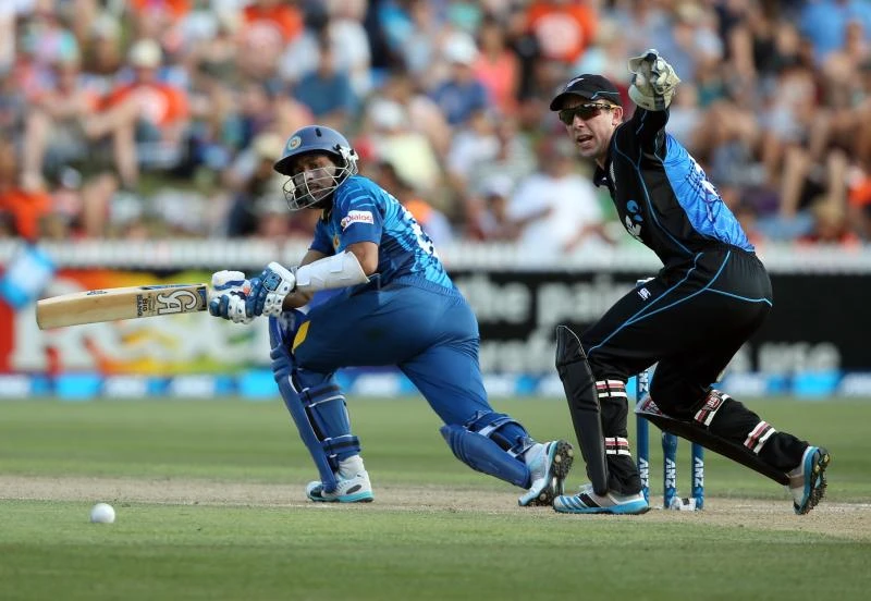 Sri Lanka sinks bumbling Black Caps