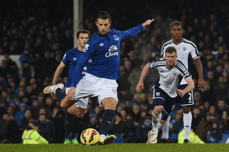 Mirallas penalty miss extends dismal Everton run