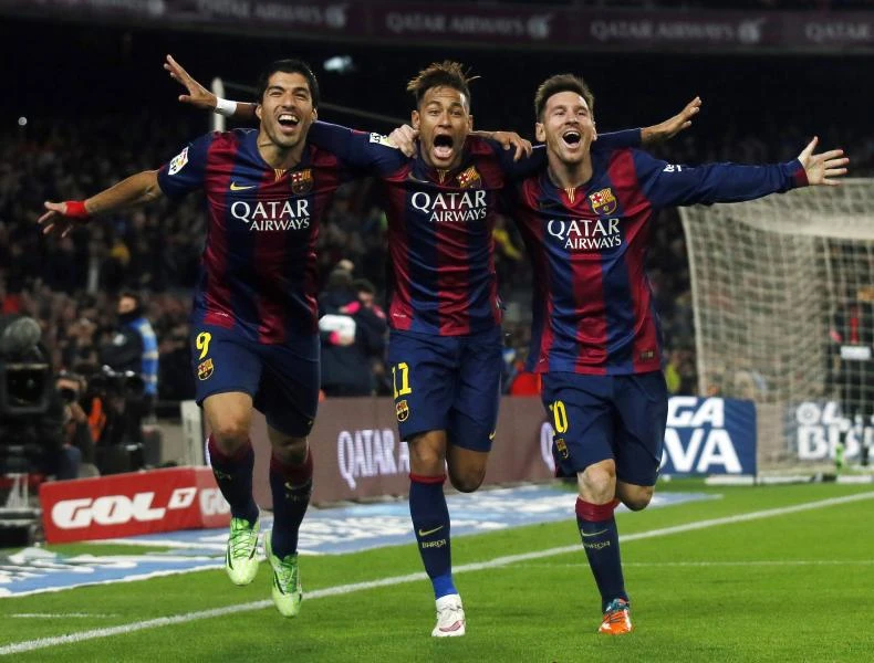 Barcelona lifts gloom with Atletico win; Chelsea edges clear