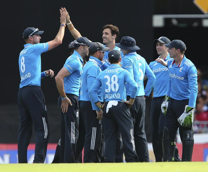 Five-wicket Finn helps England thrash India