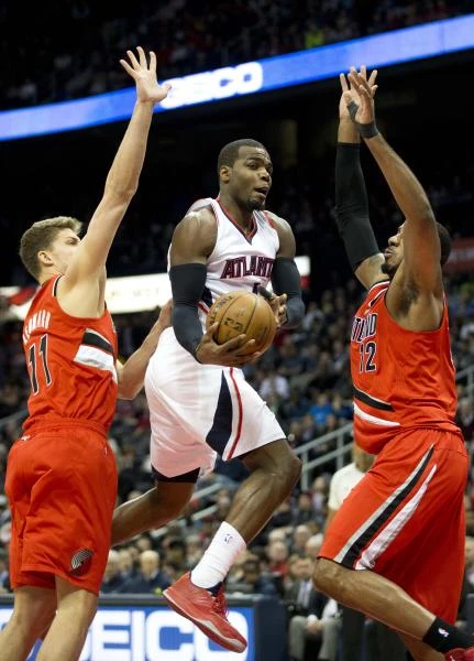 Hawks run streak to 18 games vs. Trail Blazers