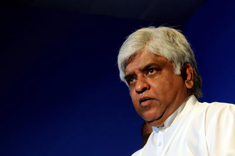 Cricket hero Ranatunga vows Sri Lanka ports clean-up