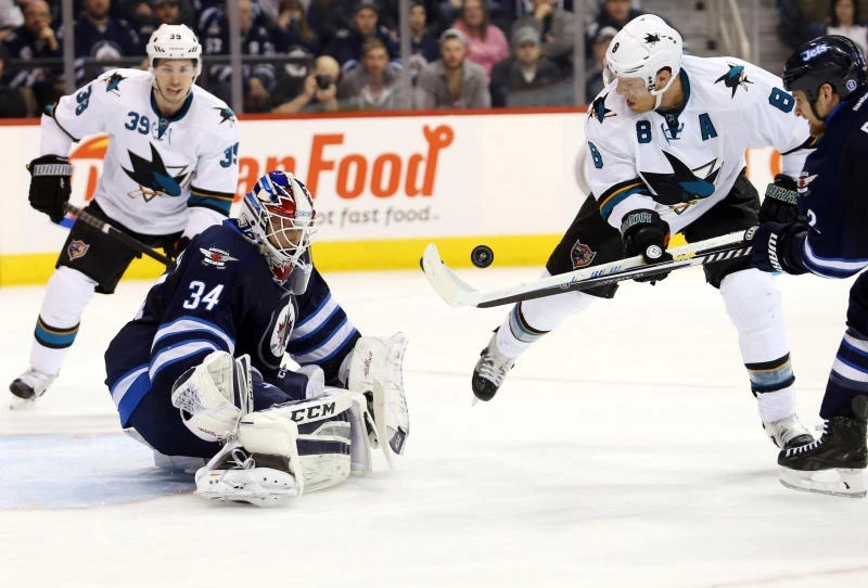 Vlasic’s goal lifts Sharks over Jets