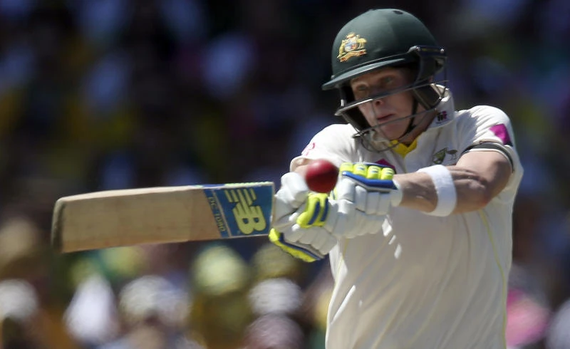 Smith joins greats as Australia has India on the back foot