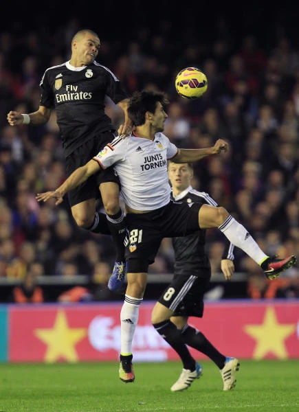 Valencia ends Real Madrid’s 22-match winning streak