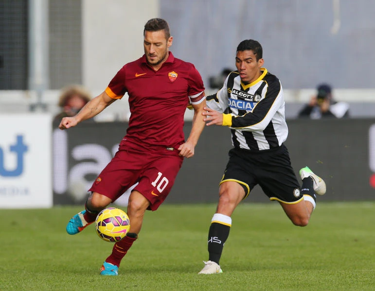 Inter holds Juventus to hand Roma title boost