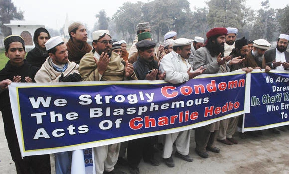 Pakistan rally celebrates Paris attackers
