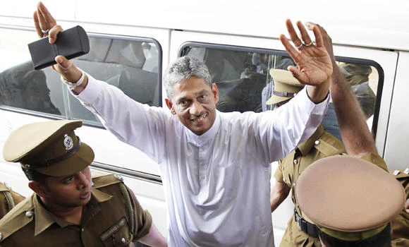 New Sri Lankan president pardons ex-army chief