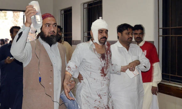 Bomb blast at Shiite mosque in Pakistan kills 56