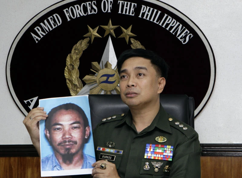 DNA shows top militant likely killed in Philippine raid: FBI