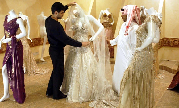 Saudis think of ways to spend bonus