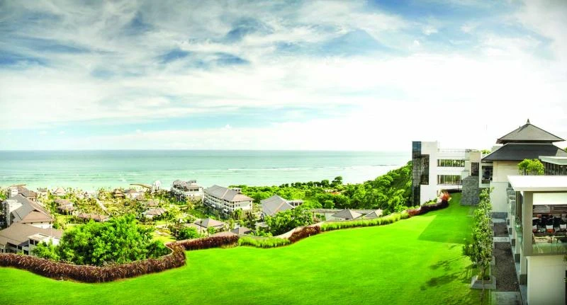 Ritz-Carlton, Bali resort opens
