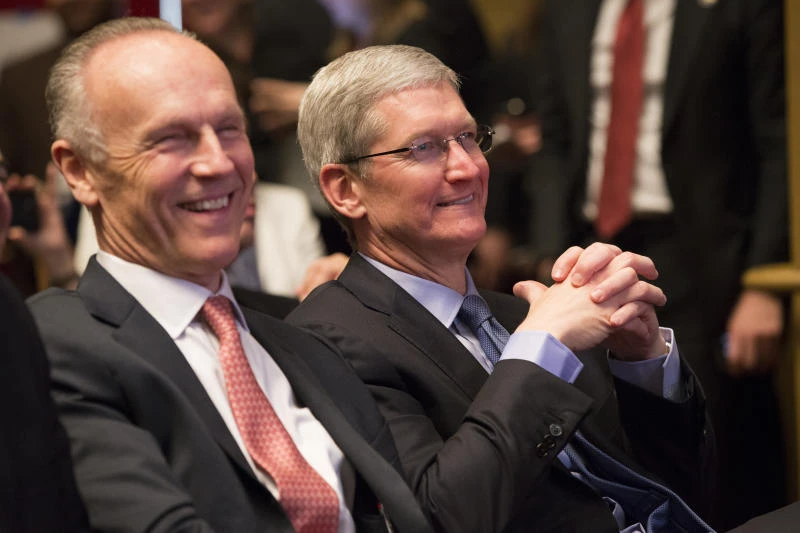 Apple ‘learning to make self-driving car’