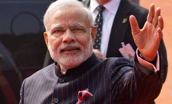 Modi’s suit raises $700,000