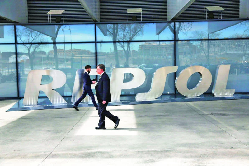Repsol posts eight-fold rise in 2014 net profit