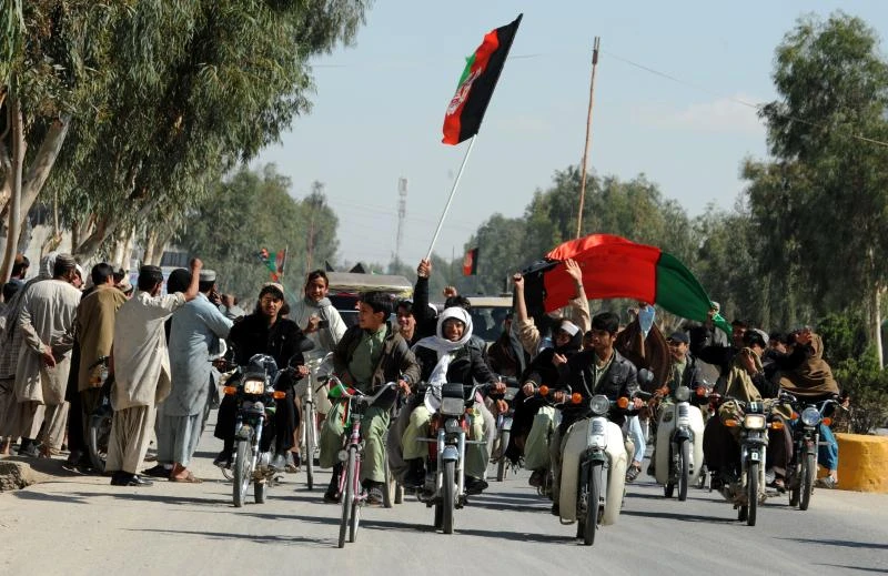 Dancing, gunfire as Afghans celebrate win