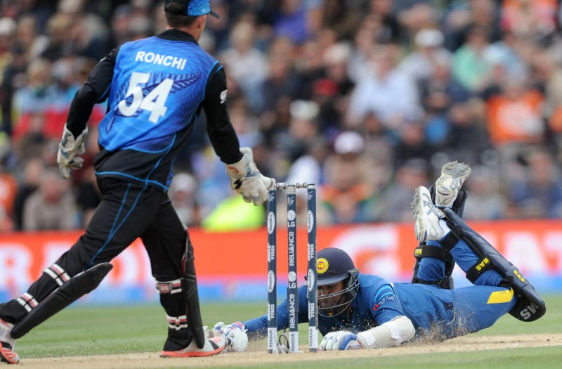 McCullum influence helps NZ to easy win in opener